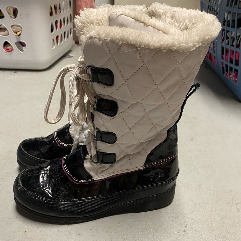 Totes boots
